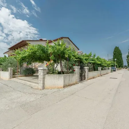 Apartman Inga * Πούλα