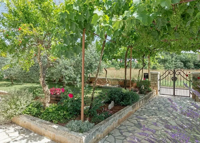 Apartman Inga Διαμέρισμα Πούλα