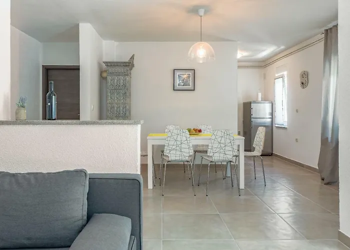 Apartment Apartman Inga *