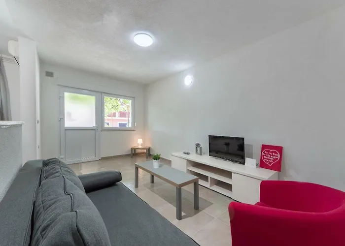 Apartman Inga Πούλα