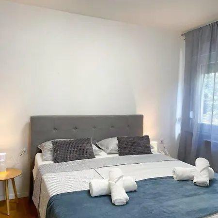 Apartman Inga 아파트 *