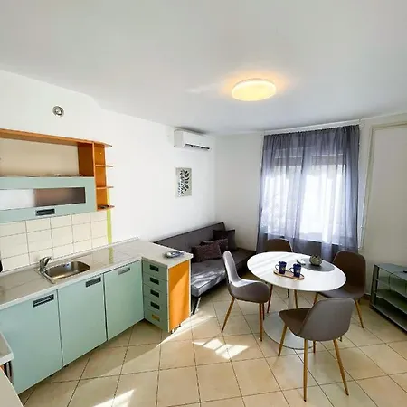 Apartman Inga 아파트 풀라