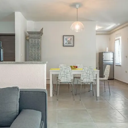 Διαμέρισμα Apartman Inga *