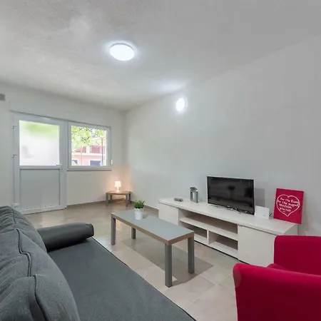 Apartman Inga 풀라